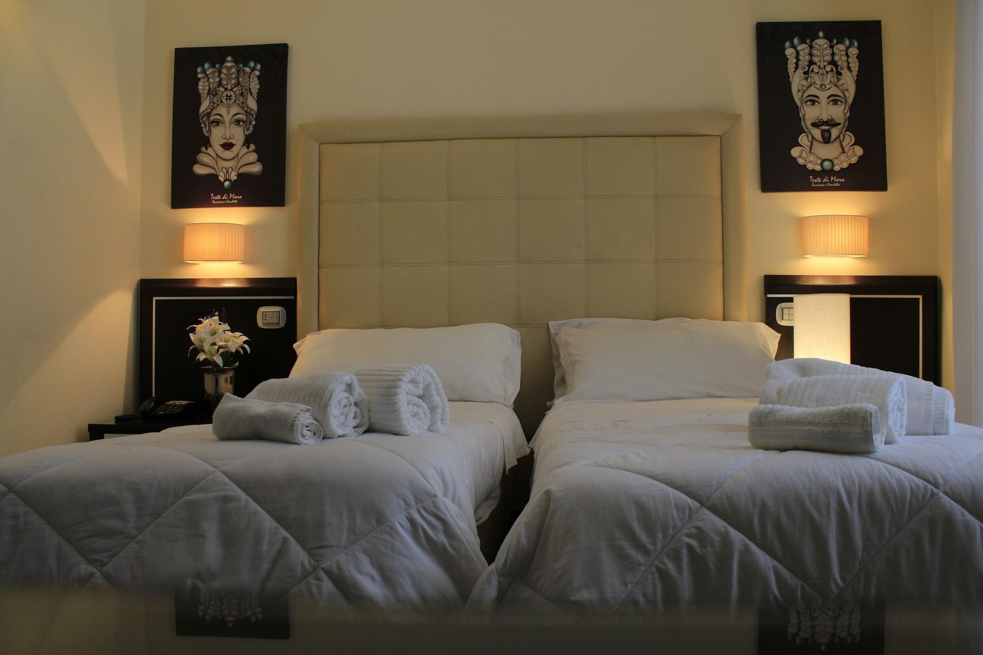Hotel Ferdinando II Наполи Екстериор снимка