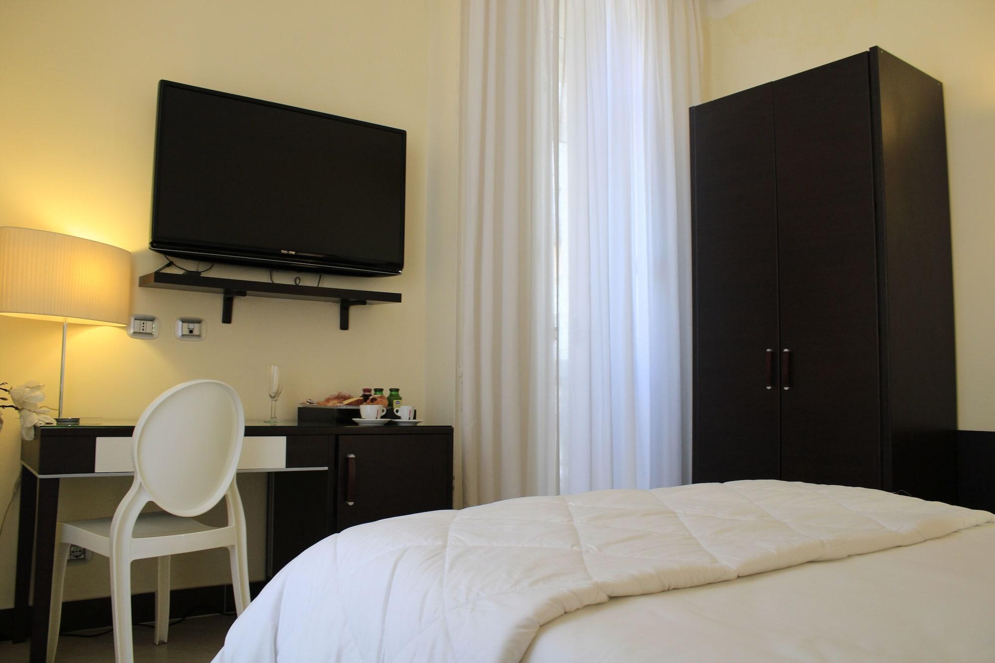 Hotel Ferdinando II Наполи Екстериор снимка
