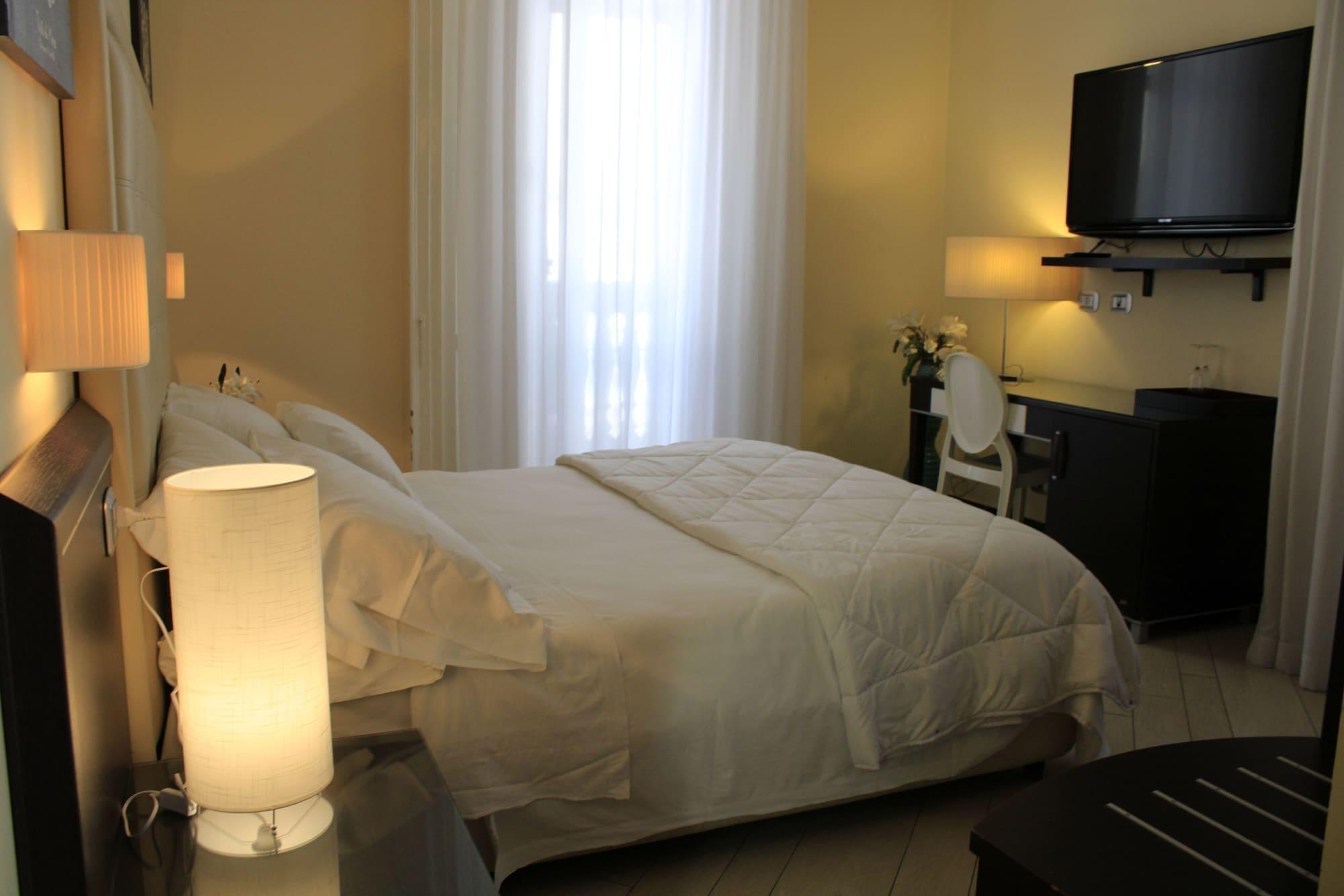 Hotel Ferdinando II Наполи Екстериор снимка