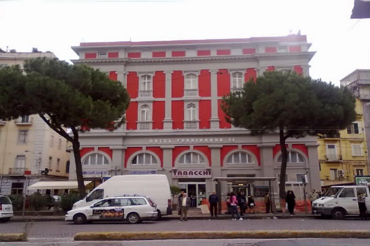 Hotel Ferdinando II Наполи Екстериор снимка